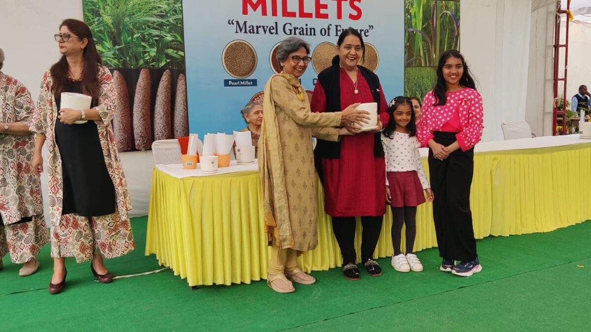 Rekha Mittal Wins First Prize!