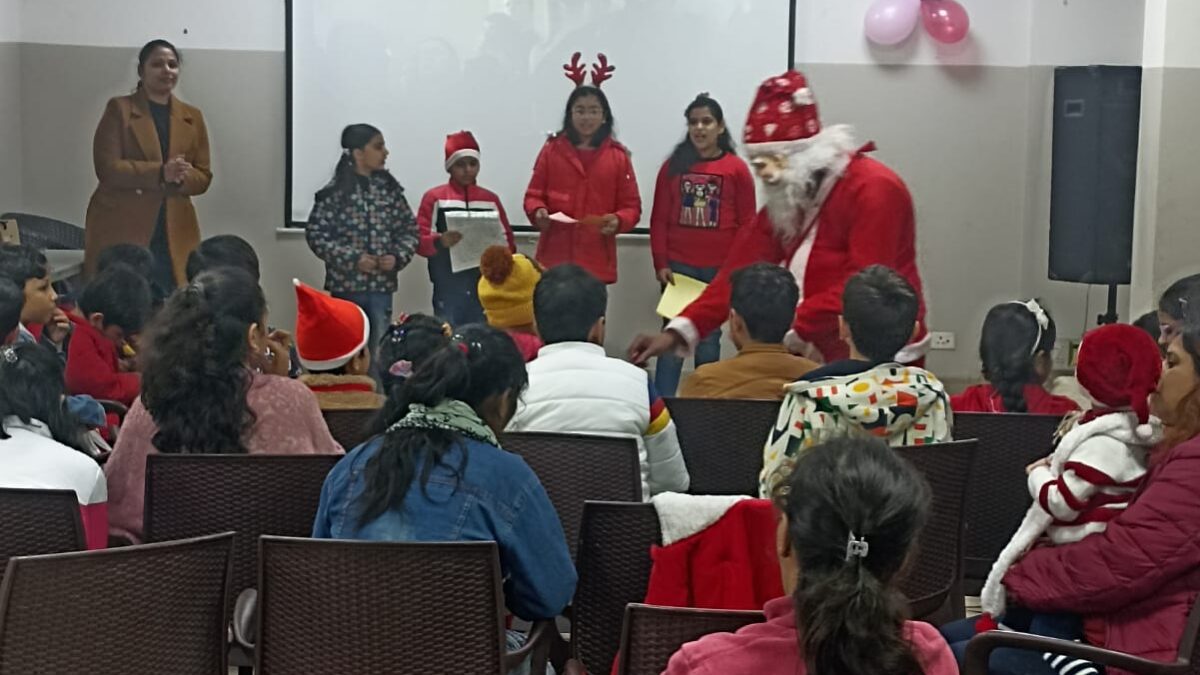 Marvel Homes Society Celebrates Joyous Christmas Party